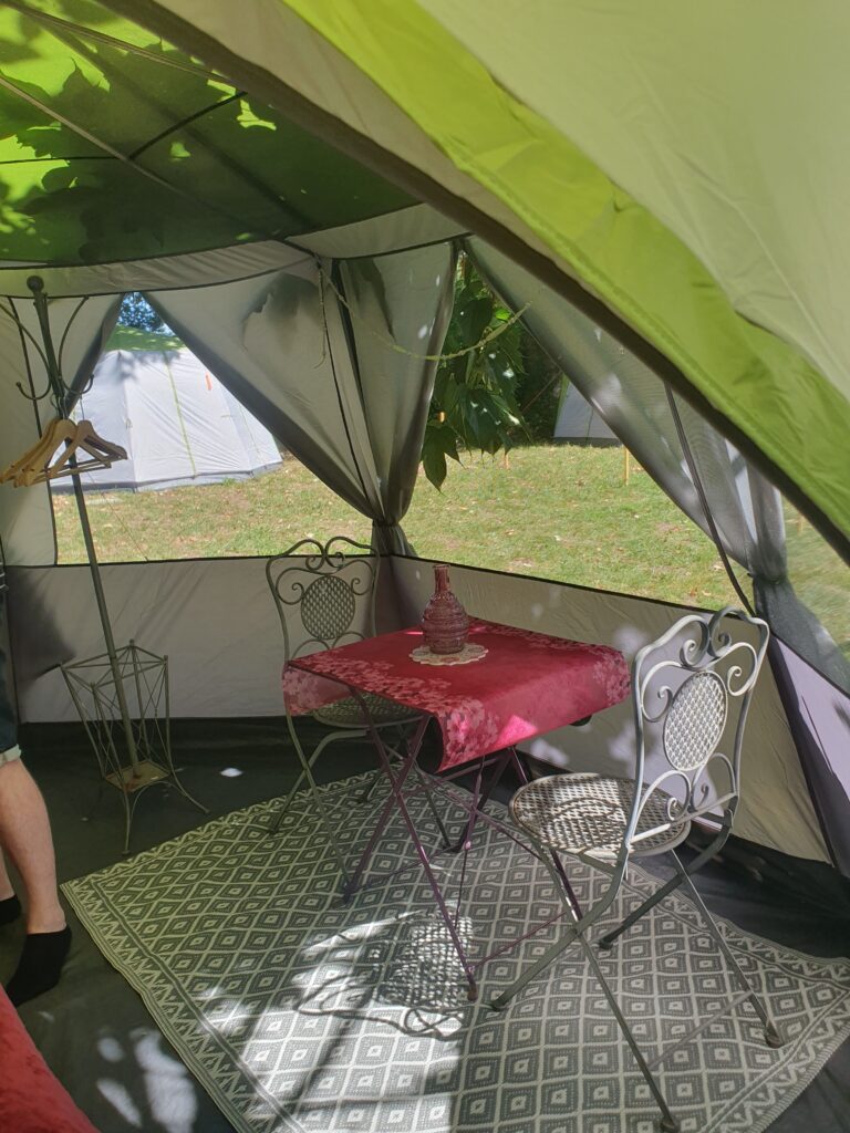 tentes aménagées camping 8